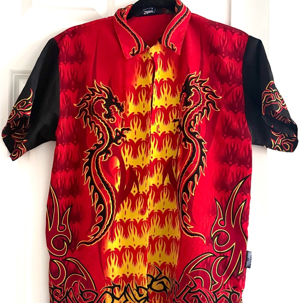 Y2K Silverpoint button up dragon shirt